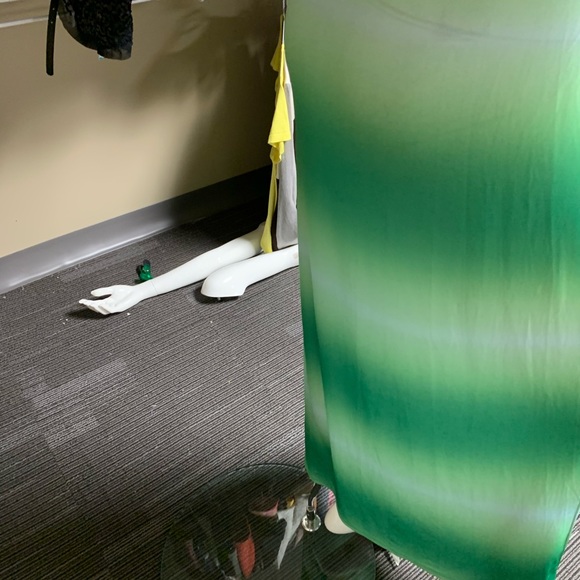 Jordan Taylor dress - Picture 3 of 4